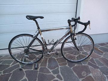 BICICLETTA DA CORSA - TELAIO NSR - GR. CAMPAGNOLO 