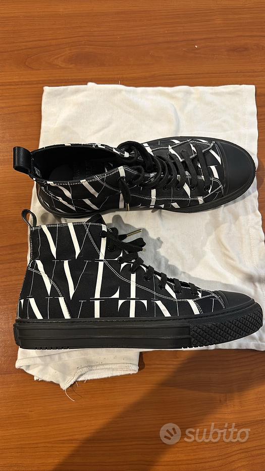 Scatola scarpe valentino Vendita in Abbigliamento e accessori