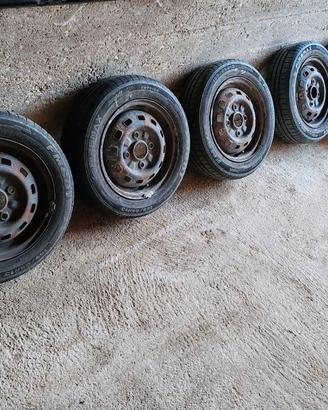 4 Gomme Estive su cerchi R13 + 4 Gomme M+S 4 stag.