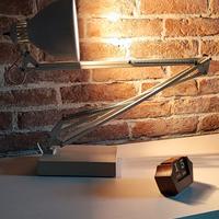 lampada da tavolo architetto vintage LUXO