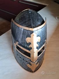 elmo da cavaliere gueriero