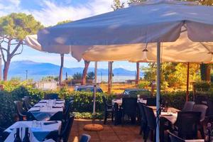 RISTORANTE-bar-dopo cena."visto lago