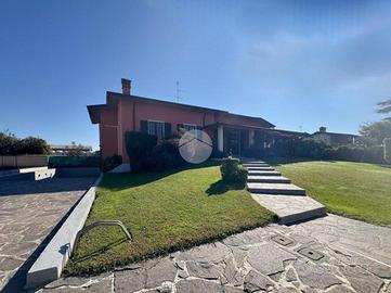 VILLA SINGOLA A TRENZANO