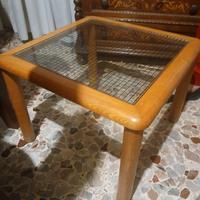 tavolino da caffè anni 70 vintage  non spedisco 