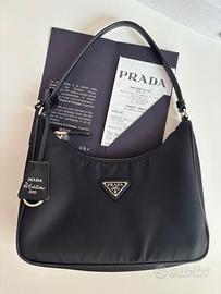 Borsa Prada re edition 2005