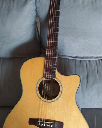 Chitarra acustica Fender massello