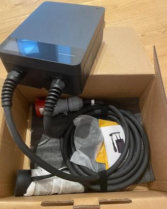 Stazione di ricarica Wallbox 22Kw nero