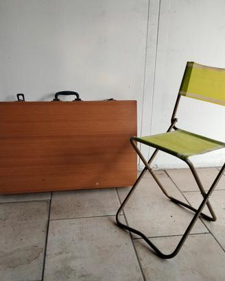 Tavolino/valigetta in legno con  n.4 seggiolini