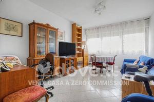 Appartamento di 100 m² con 4 locali e posto auto a
