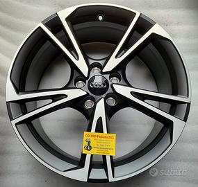 Set Cerchi Audi NUOVI Originali RS3 Da 19