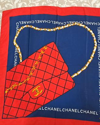Foulard vintage Chanel in seta