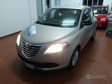 Lancia Ypsilon 1.2 69 CV 5 porte S&S Silver