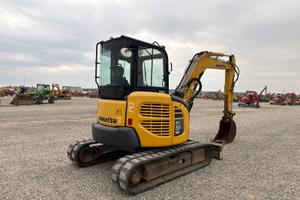 Komatsu PC55MR-3 mini escavatore