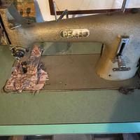 Macchina da cucire industriale