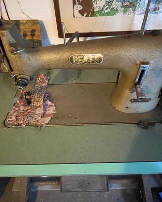 Macchina da cucire industriale