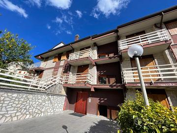 Mansarda ristrutturata e arredata a rivisondoli
