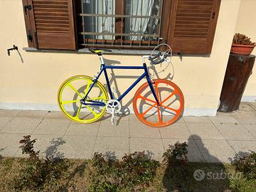 Bici scatto fisso