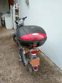 Aprilia Scarabeo 50cc - 2004- 100€