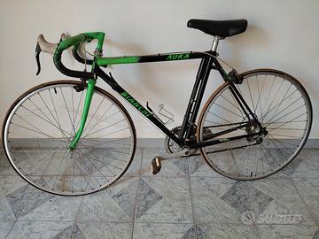 bici da corsa bianchi
