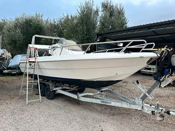 Petteruti 25 Walk around