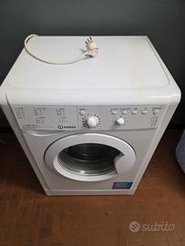 Lavatrice come nuova indesit 5 kg