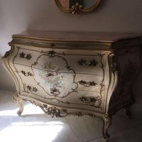 Comò, Testata, Comodini stile veneziano