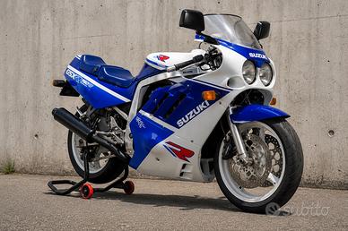 Suzuki GSX-R 750 GSXR 750 1988 Epoca