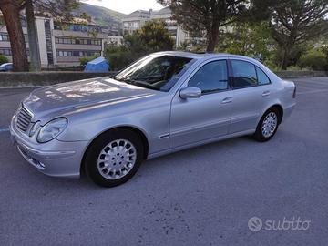 Mercedes classe e 270 CDI 2002