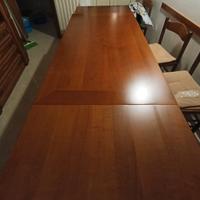 Tavolo sala da pranzo in legno