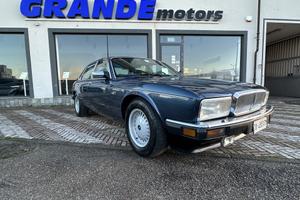 Jaguar XJ DKALH4 Daimler 3.6 6 cilindri 212 cv