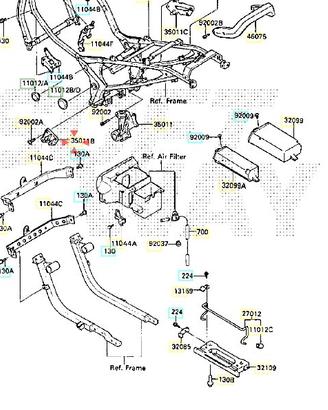 Supporto pedana ant Sx Kawasaki GPZ R 600 35011124