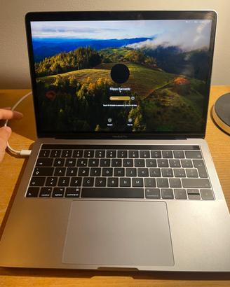 MacBook Pro+ Magic Mouse