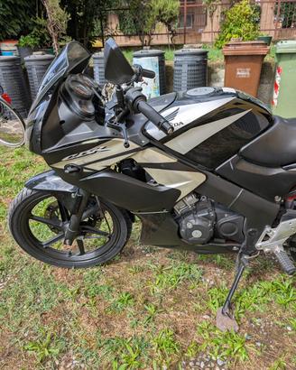 Cbr 125r 2009 per parti