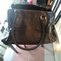 Borsa in vera pelle firmata Fendi