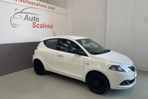 Lancia Ypsilon 1.0 69cv FireFly 5 porte S&S Hybrid