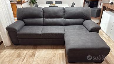 Divano angolare con letto estraibile – come nuovo