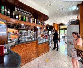 Locale Commerciale con Licenza da Bar, gastronomia