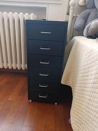 Cassettiera nera Ikea metallo