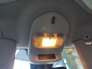 Plafoniera anteriore PEUGEOT 308 del 2009
