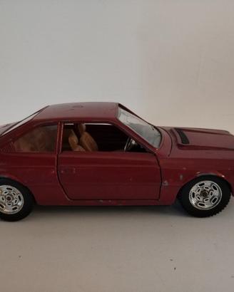 Lancia Beta-Coupe' modellino Mebetoys/Mattel