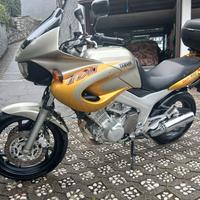 Yamaha TDM 850 