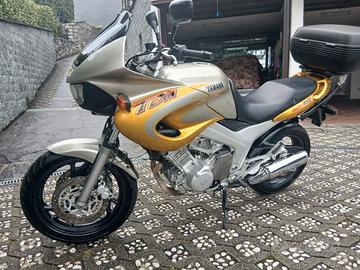 Yamaha TDM 850 