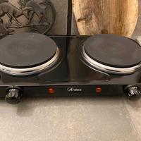 Piano cottura elettrico con puastre in ghisa