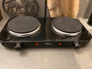 Piano cottura elettrico con puastre in ghisa