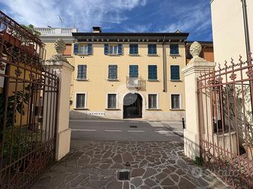 2 LOCALI A DESENZANO DEL GARDA