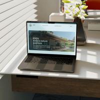 Graphic Designer & Front-End Developer