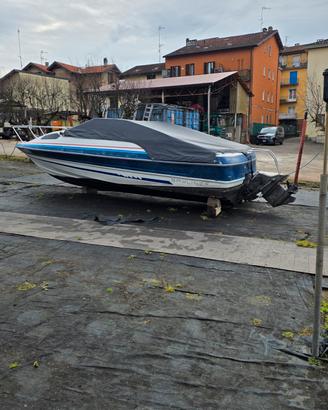 Bayliner  motoscafo e piede OMC