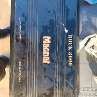 Amplificatore MAGNAT Rock 8000 e altoparlanti