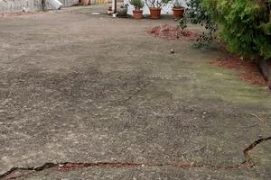 Casetta di campagna con piccolo terreno