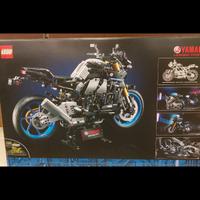 Lego technic Yamaha mt 10 42159